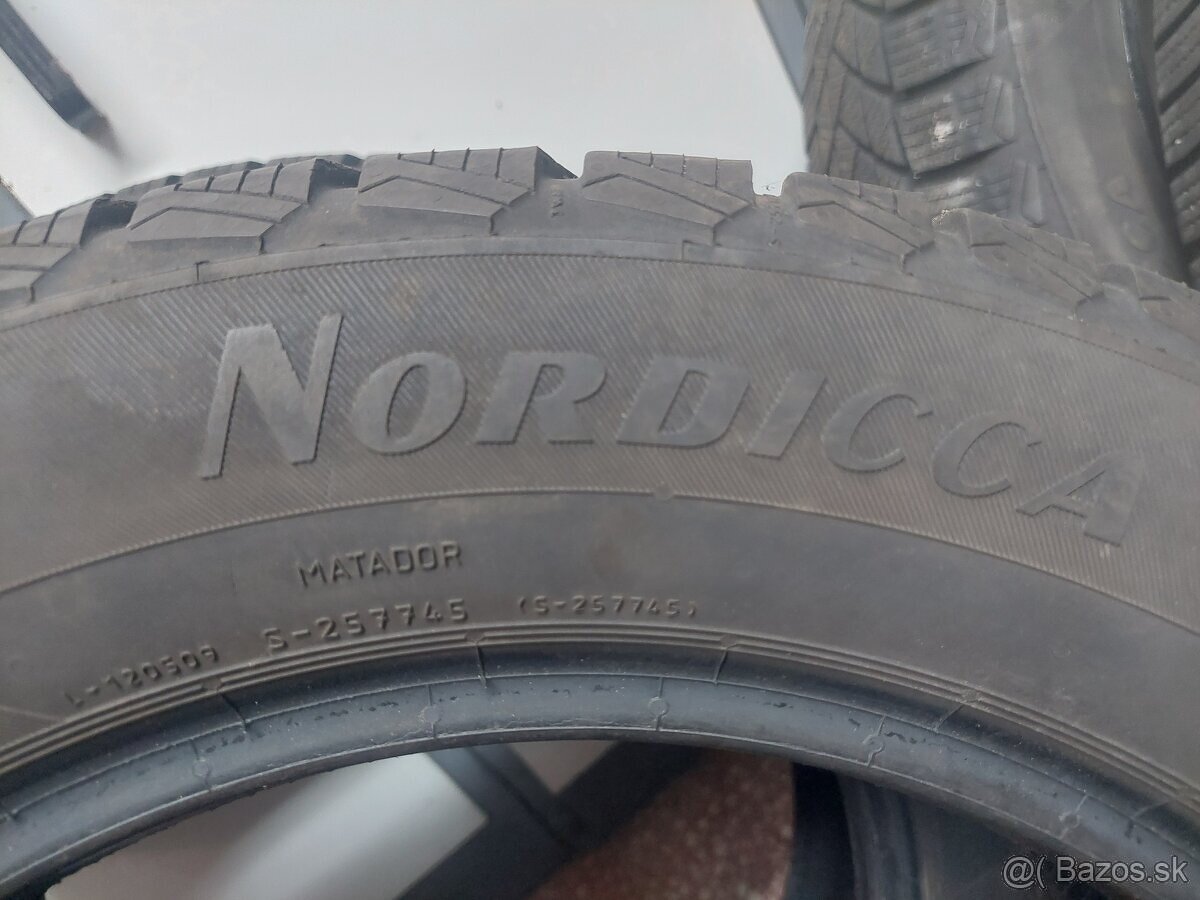 185/60 R15 84T - 3