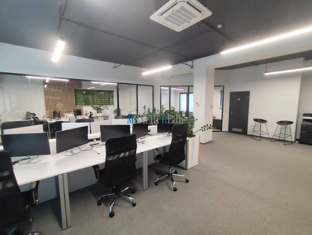 Polyfunkčný priestor s parkovaním v Nitre - 3