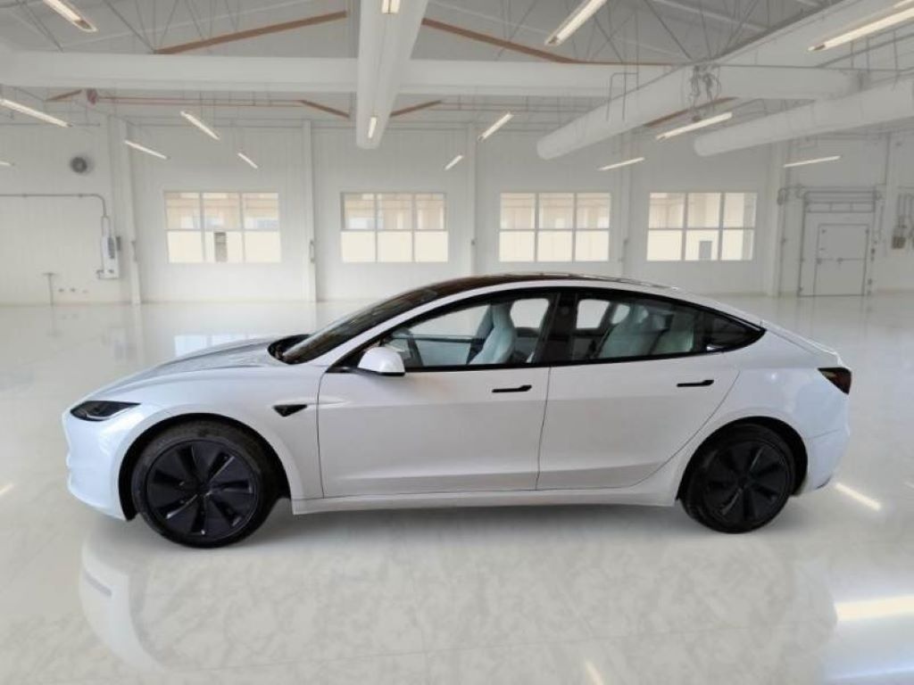 Tesla Model 3 - 2025, tov.záruka,bílý interier - 3