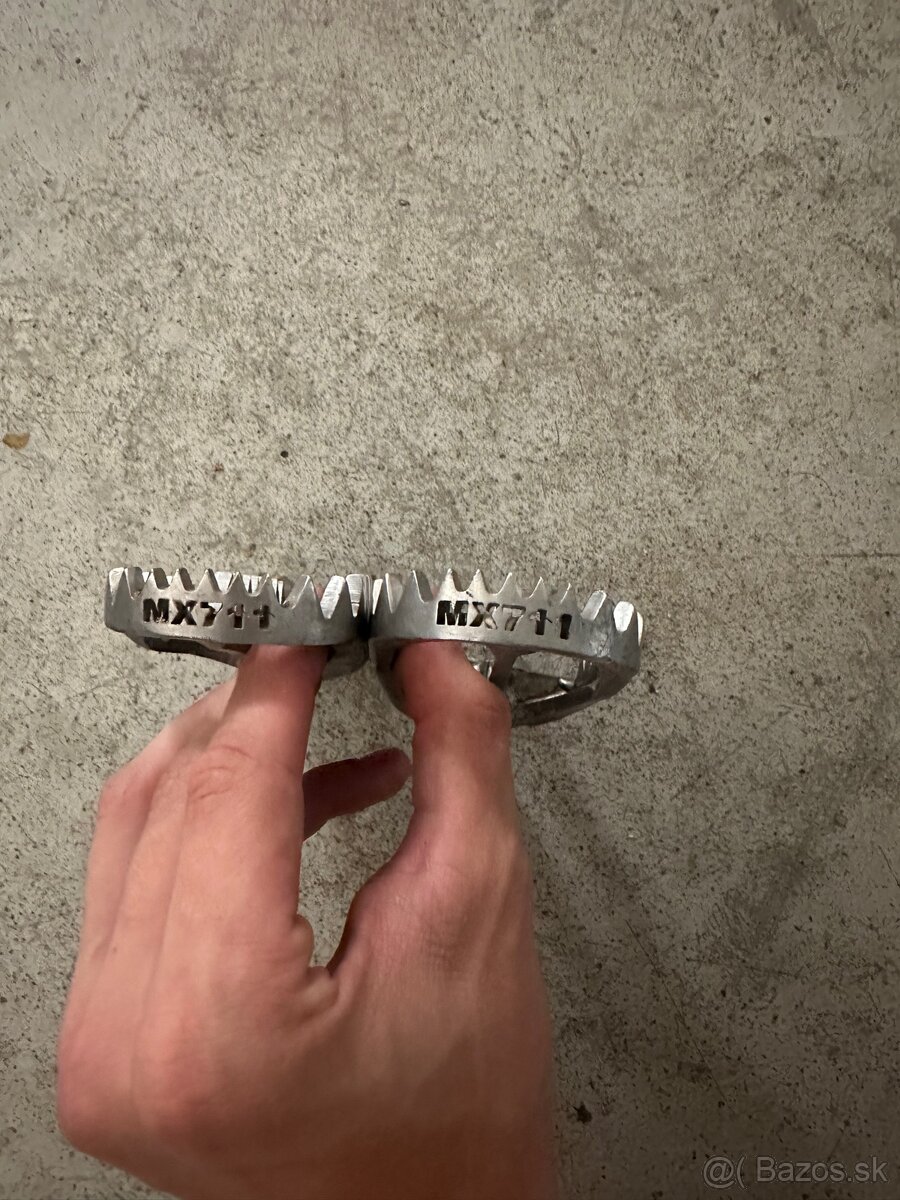 Titánové Stupačky Mx711 - 3