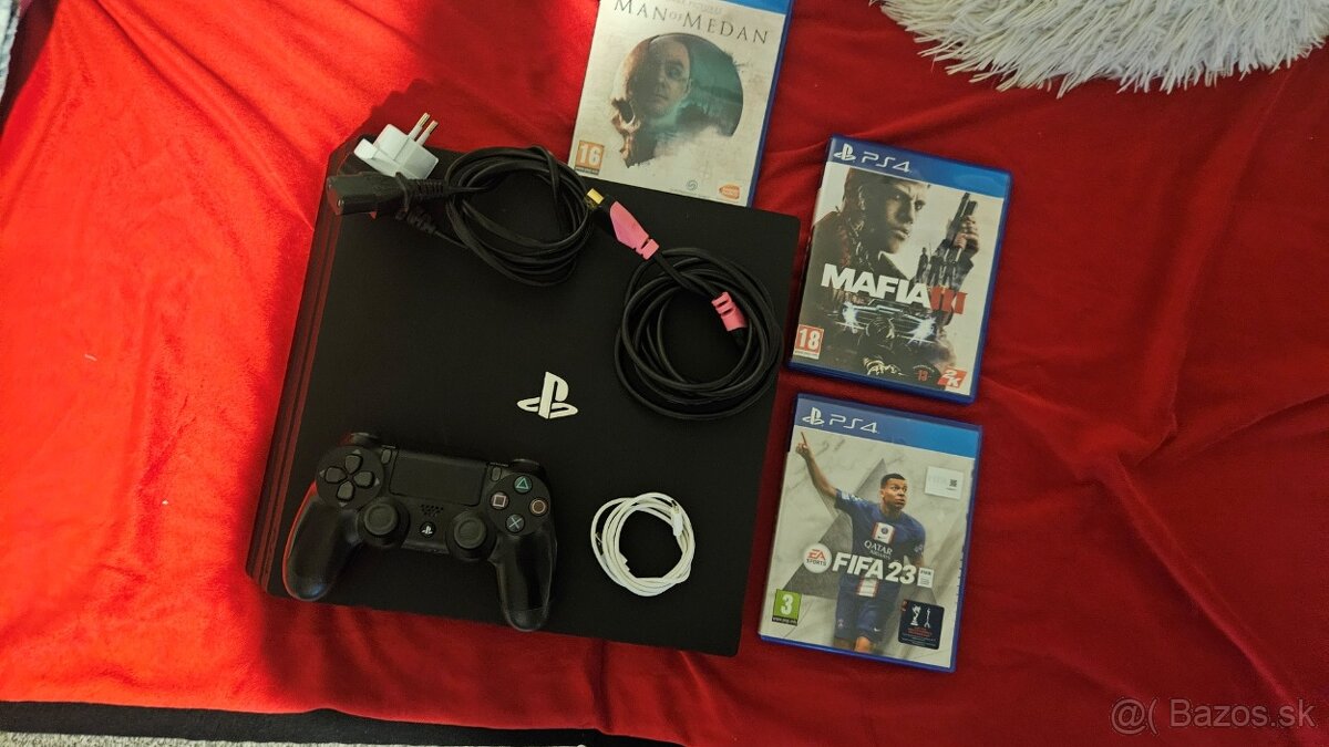Sony Playstation 4 Pro 1TB + joypad a hry - 3