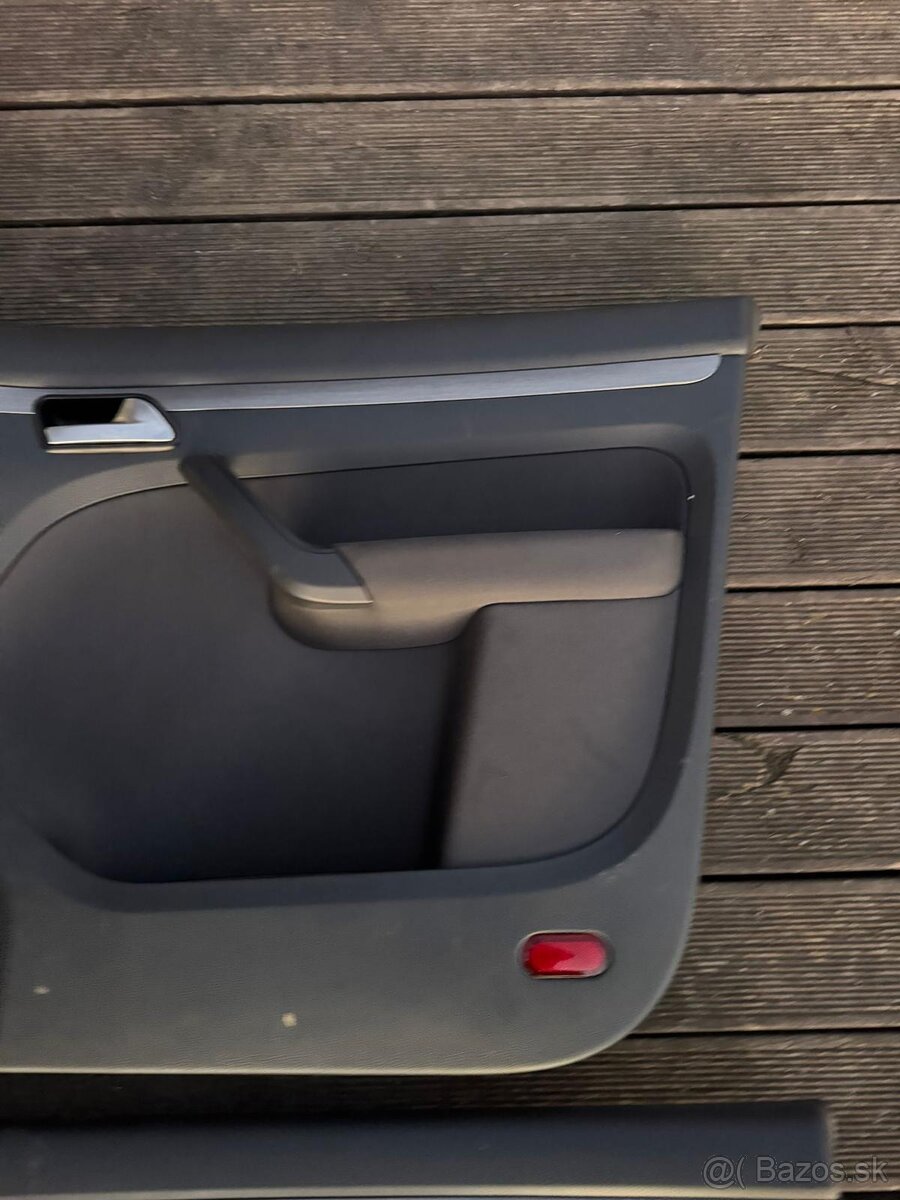 Tapacíre na VW Touran II - 3