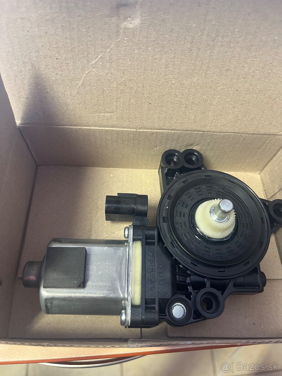 Hyundai, 82460 A5000 - 3