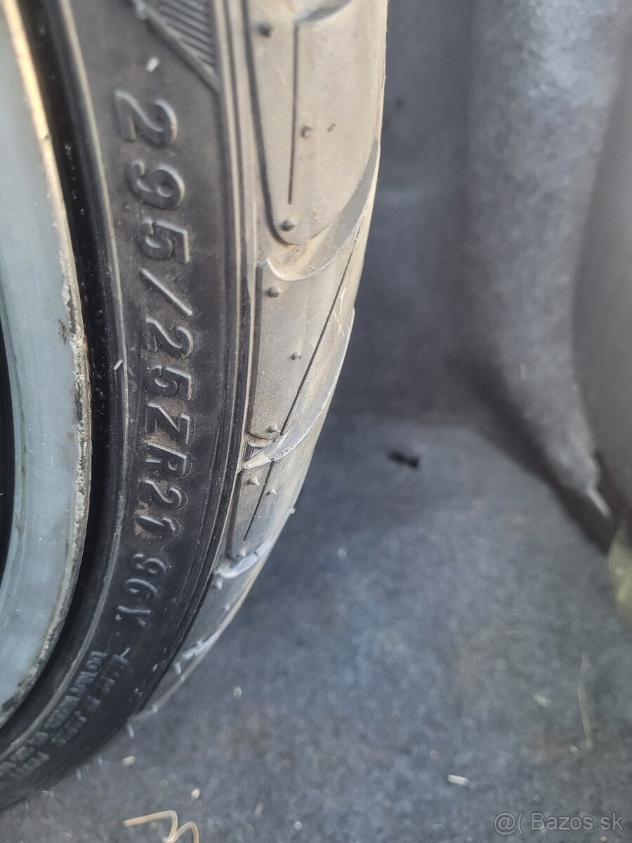 Predám 1ks letná guma 295/25/21 ako nová - 3