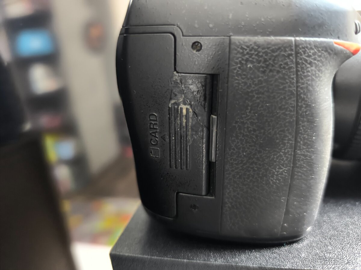 Nikon D7100 + 18–105 mm - 3