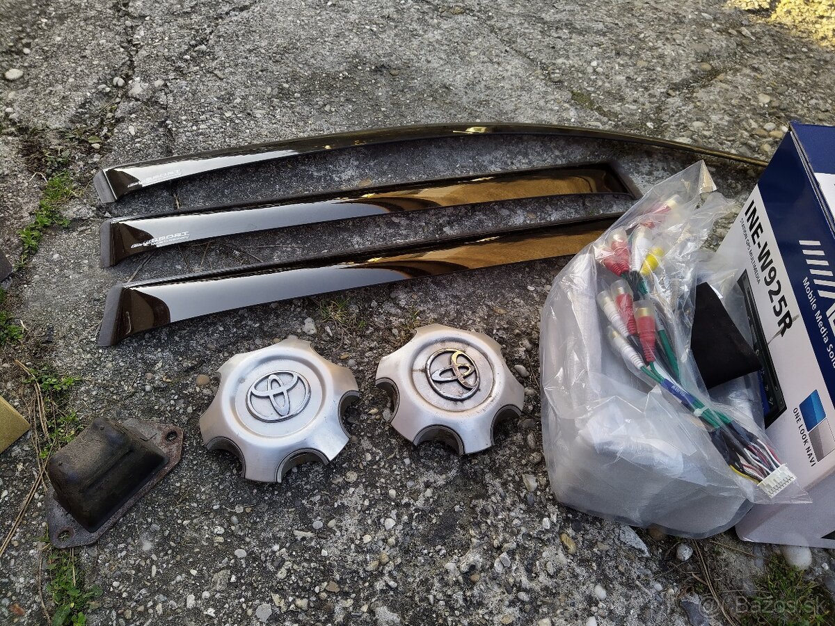 Toyota Land Cruiser 120 - 3