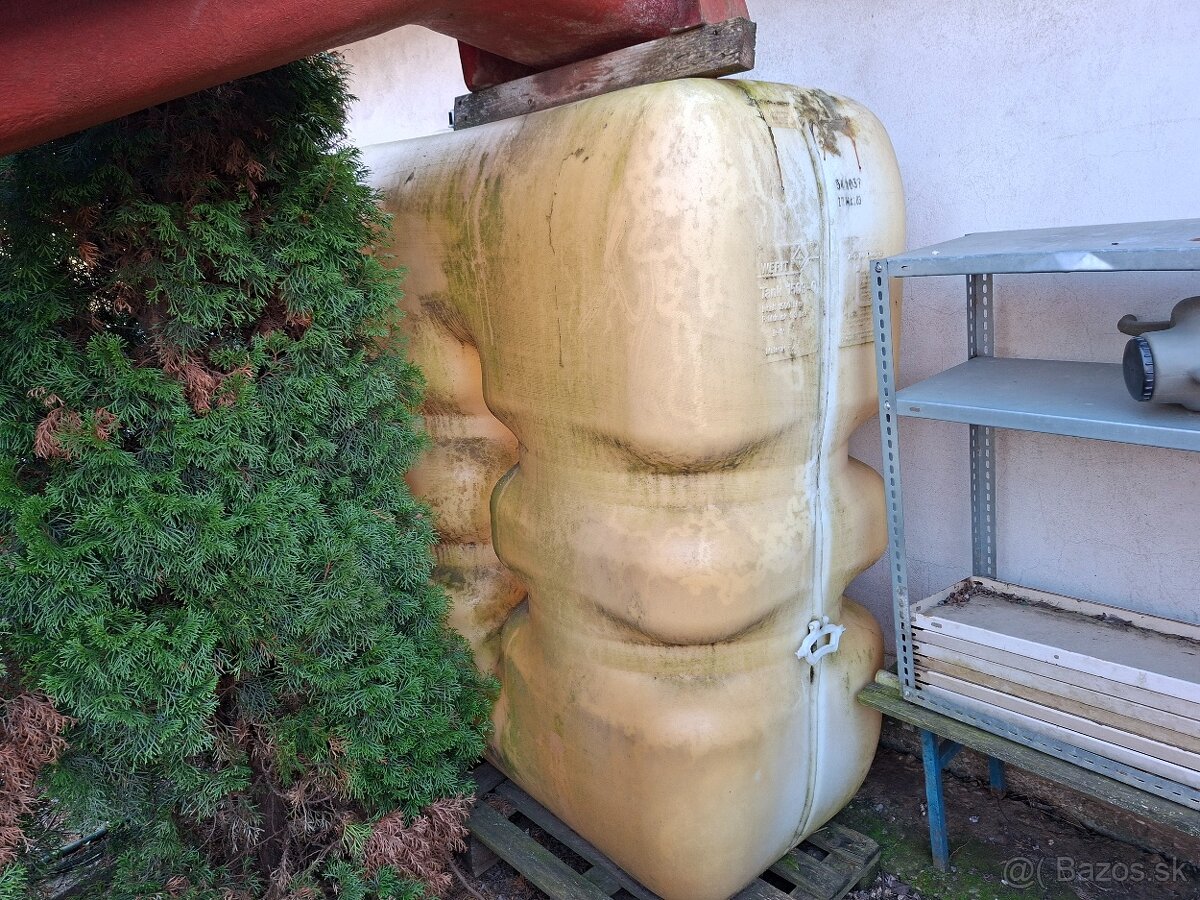 Plastová nádrž - 3