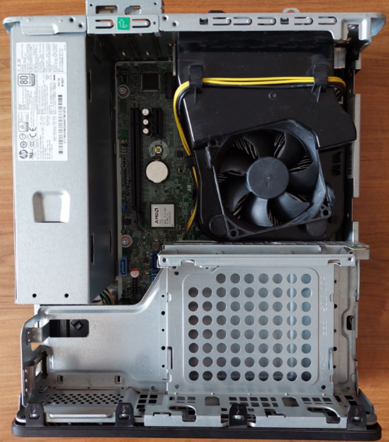 Predam pocitac znacky HP EliteDesk 705 G4 SFF - 3