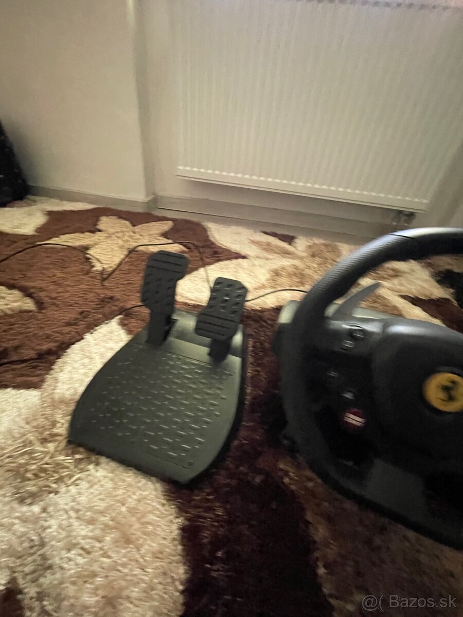 Volant thrustmaster - 3