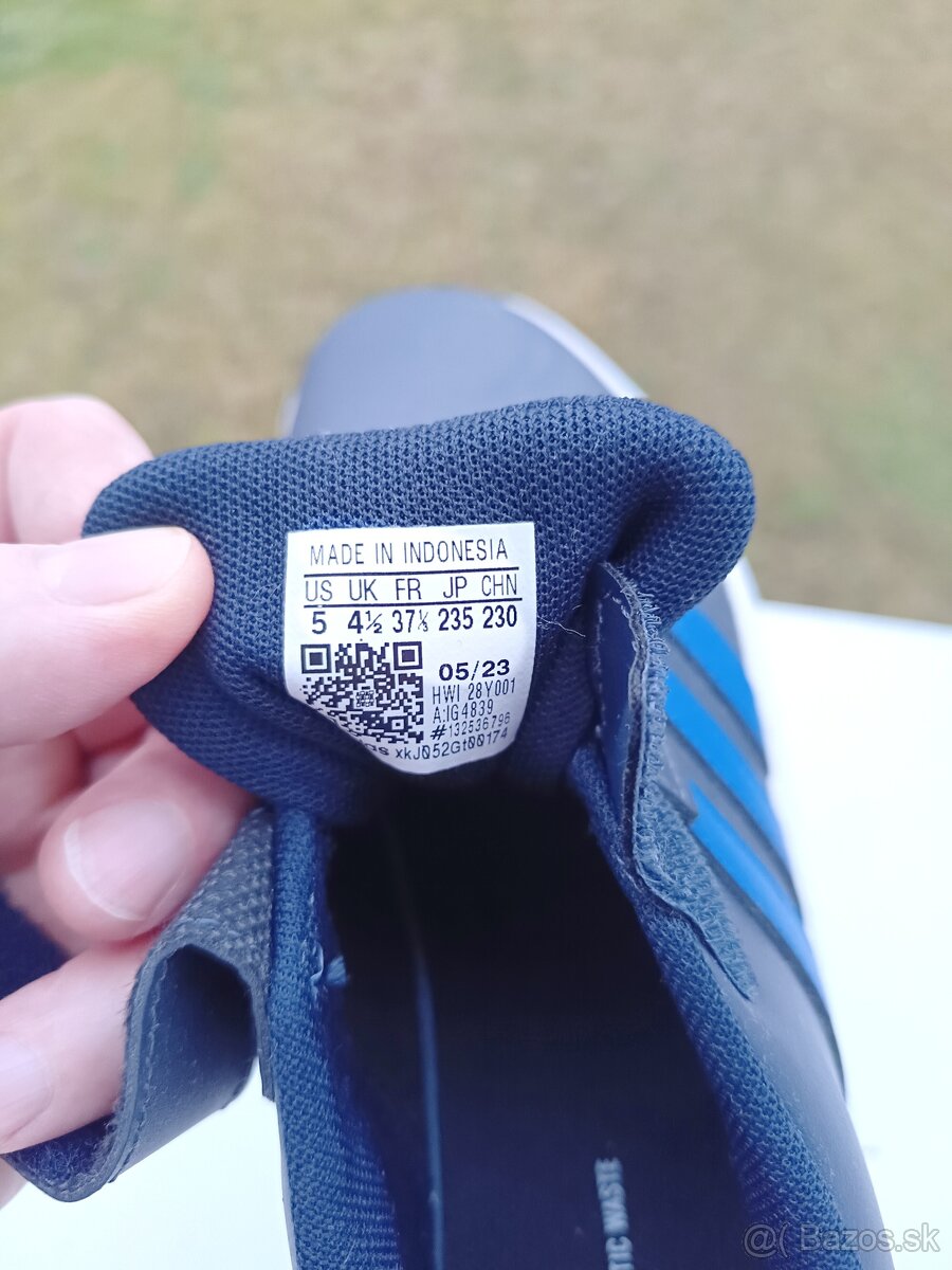 ADIDAS TENISKY NOVÉ 37,5 - 3