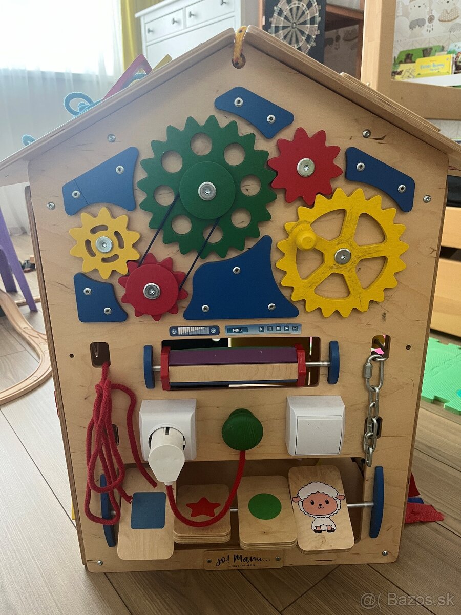 Aktivity domcek Montesori - 3