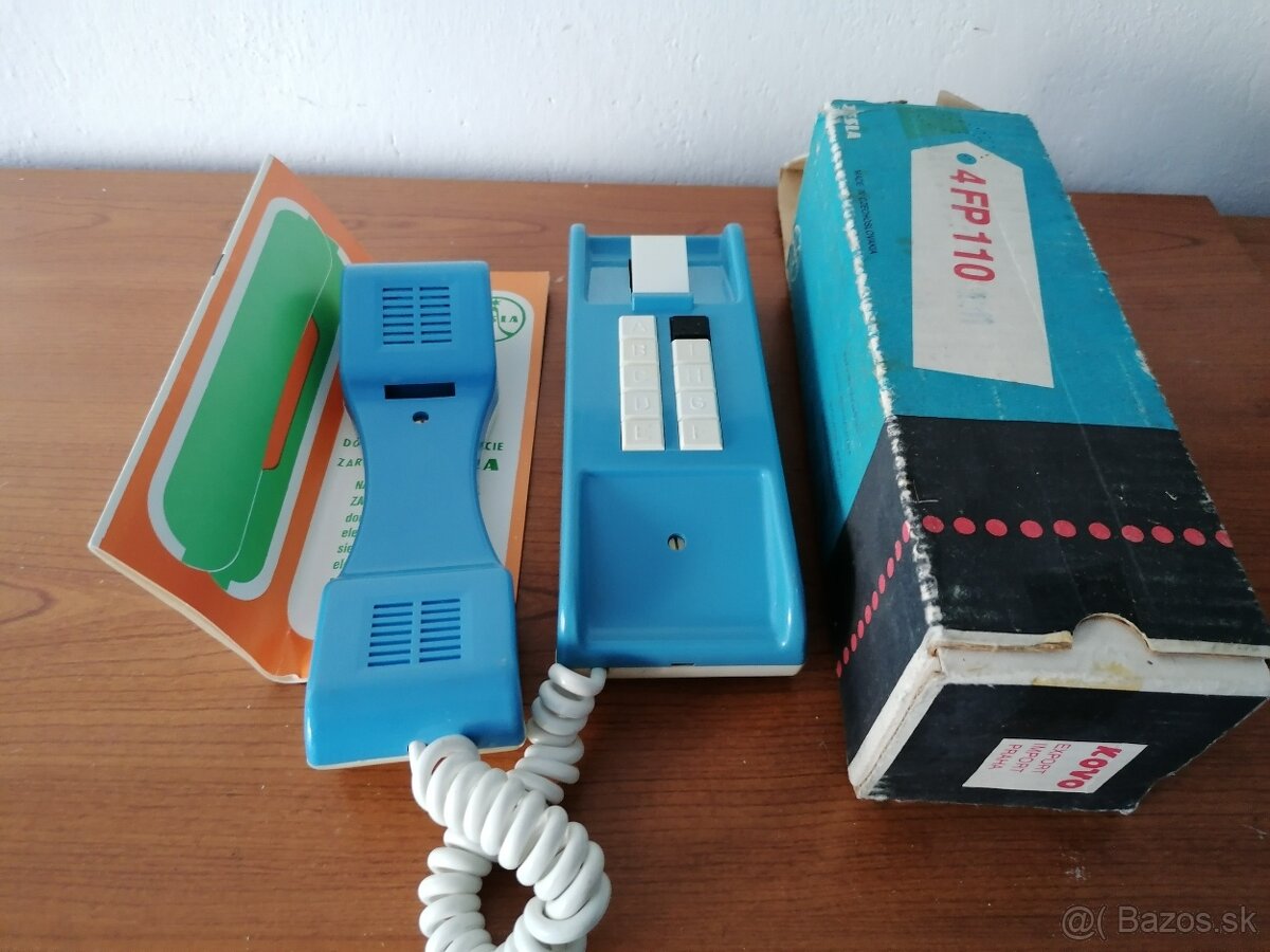 Staré telefóny - 3