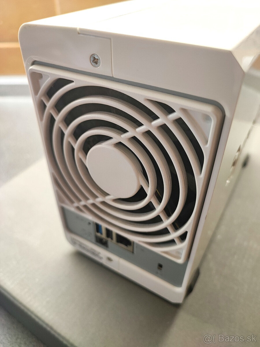 Predám NAS Synology DS215j bez diskov - 3