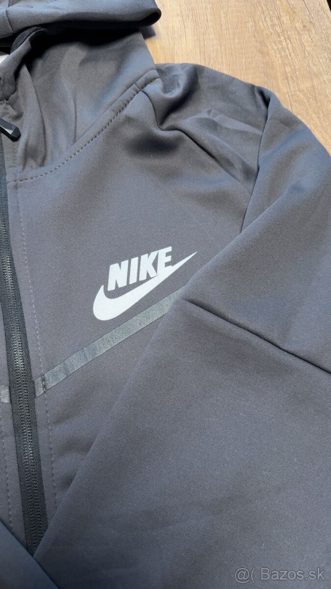 Nike Tech Fleece Sivé - 3