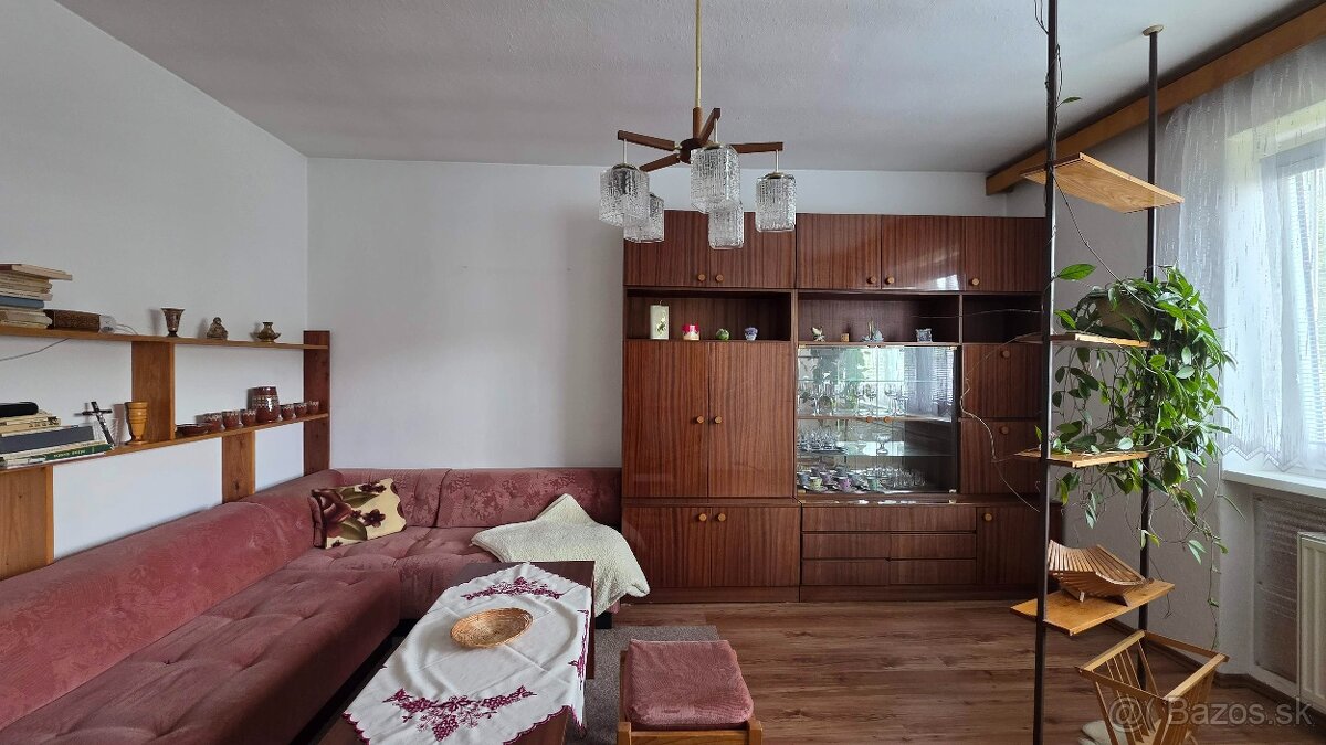 Predaj dom Raztočno pozemok 716 m2 - 3