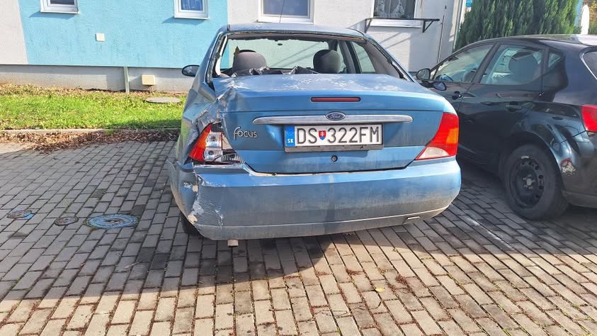 Ford focus mk1 1.8tddi 2000 sedan - 3