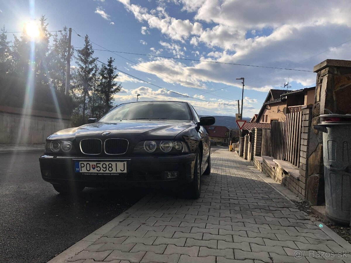 bmw e39 523i - 3