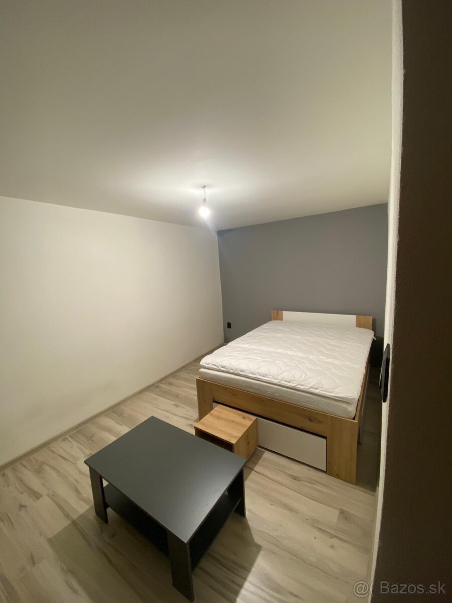 Interiérové a exteriérové stavebné realizácie - 3