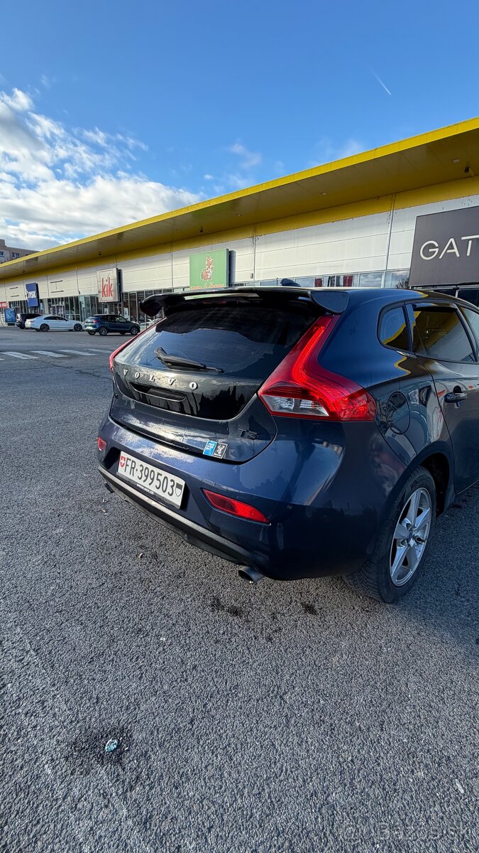 Volvo V40 T3 - 3