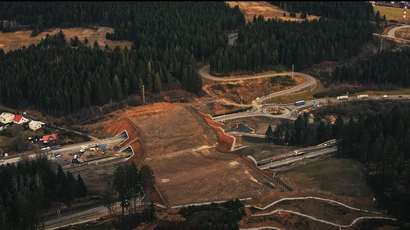 Veľký stavebný pozemok na predaj. - 3