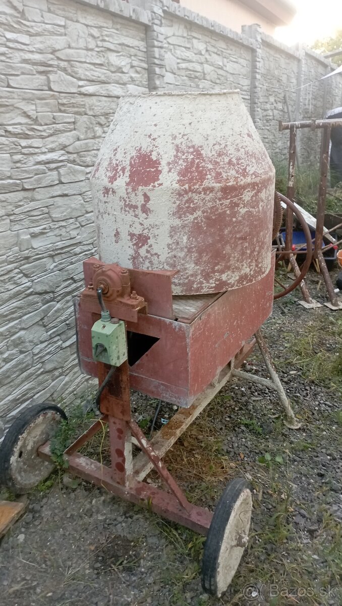 Miešačka na betón. - 3