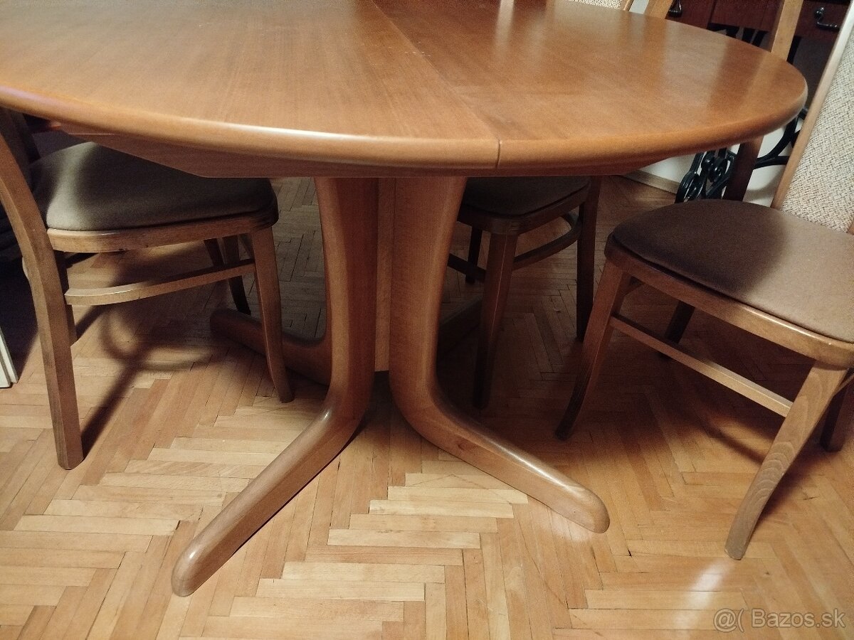 Drevený kruhový rozkladací stôl - 3