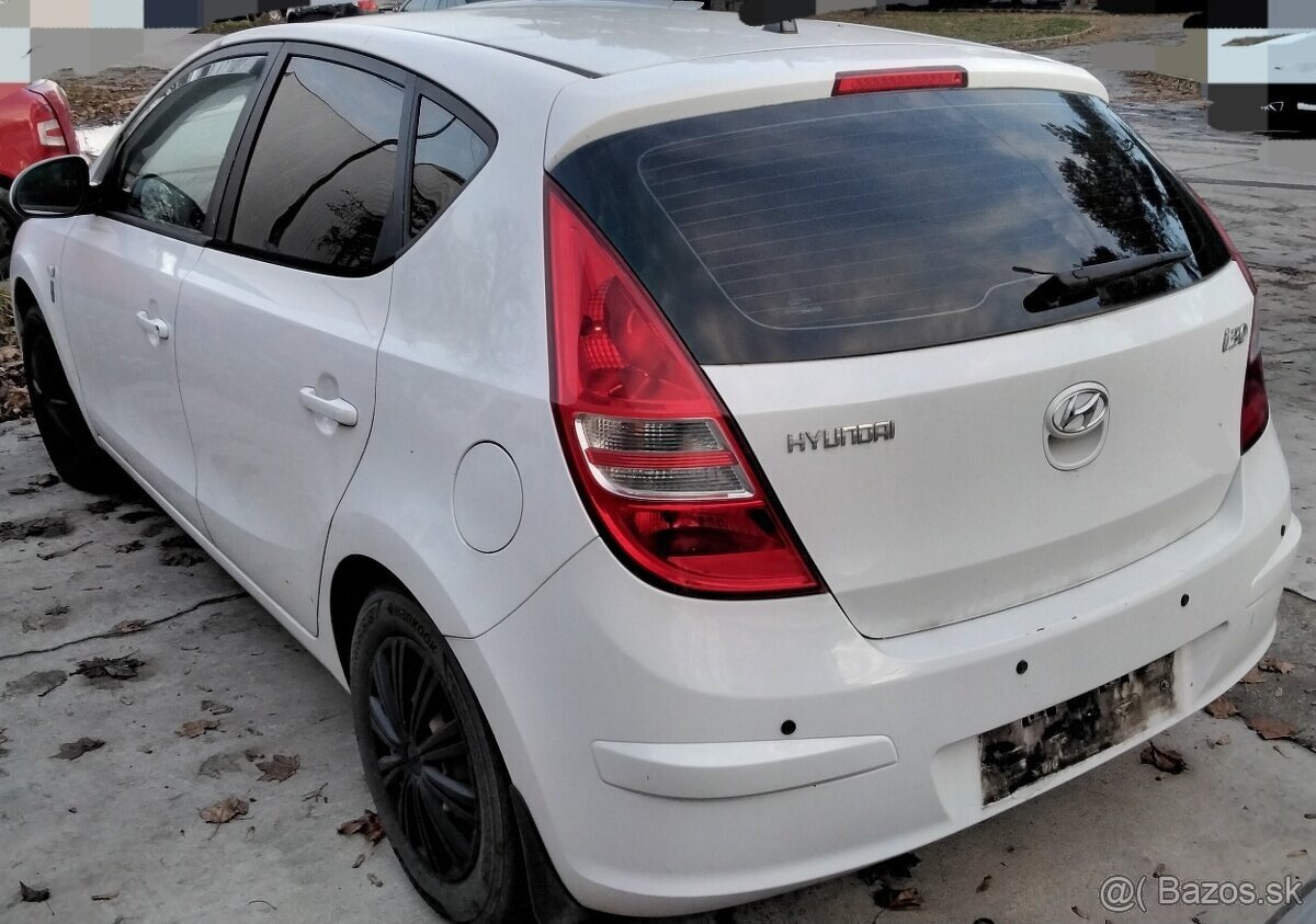 HYUNDAI i30 1.4 2009 predám motor G4FA, DVERE, NÁRAZNÍK, KAP - 3