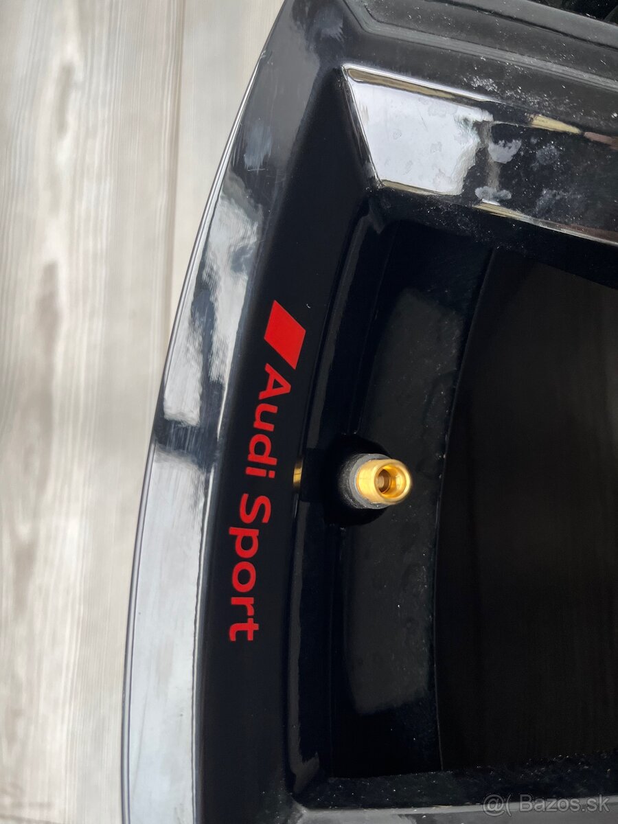 23” Audi Original Alu disky RSQ8 R23 5x112 Q7 285/35 R23 - 3