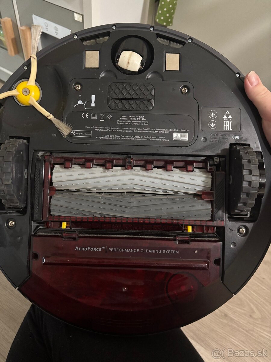 iRobot Roomba Aero Force - 3