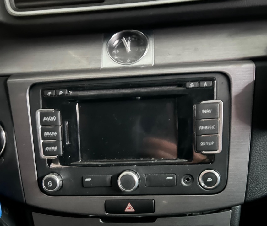 Volkswagen Passat Variant 2.0TDi , havarované - 3