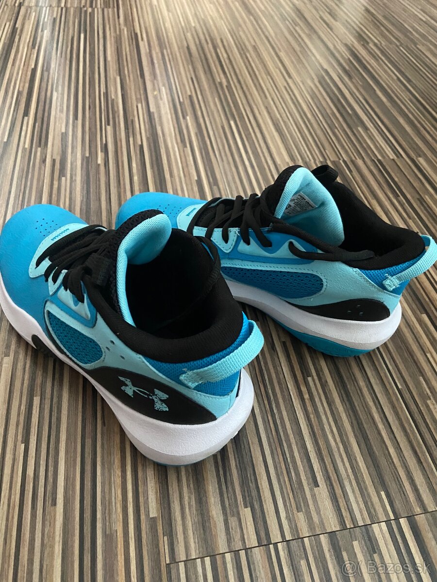 Under Armour vel. 38,5 - 3