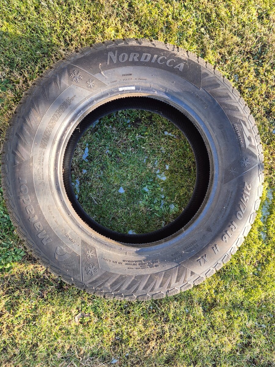 Zimná pneu 215/70 r16 - 3