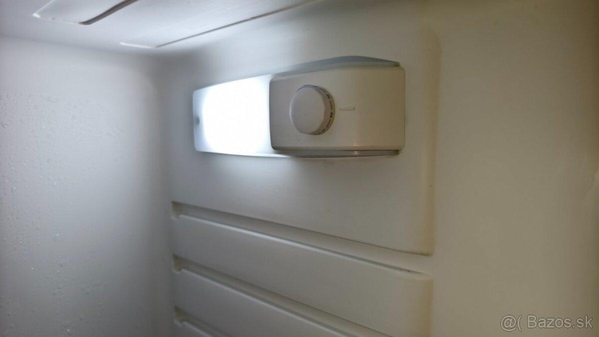 Chladnicka s mrazakom INDESIT - 3