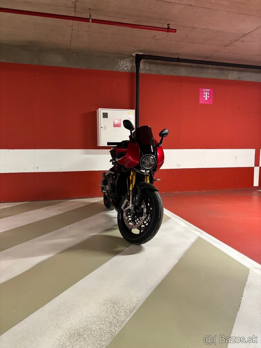 Triumph speed triple 1200 rr - 3