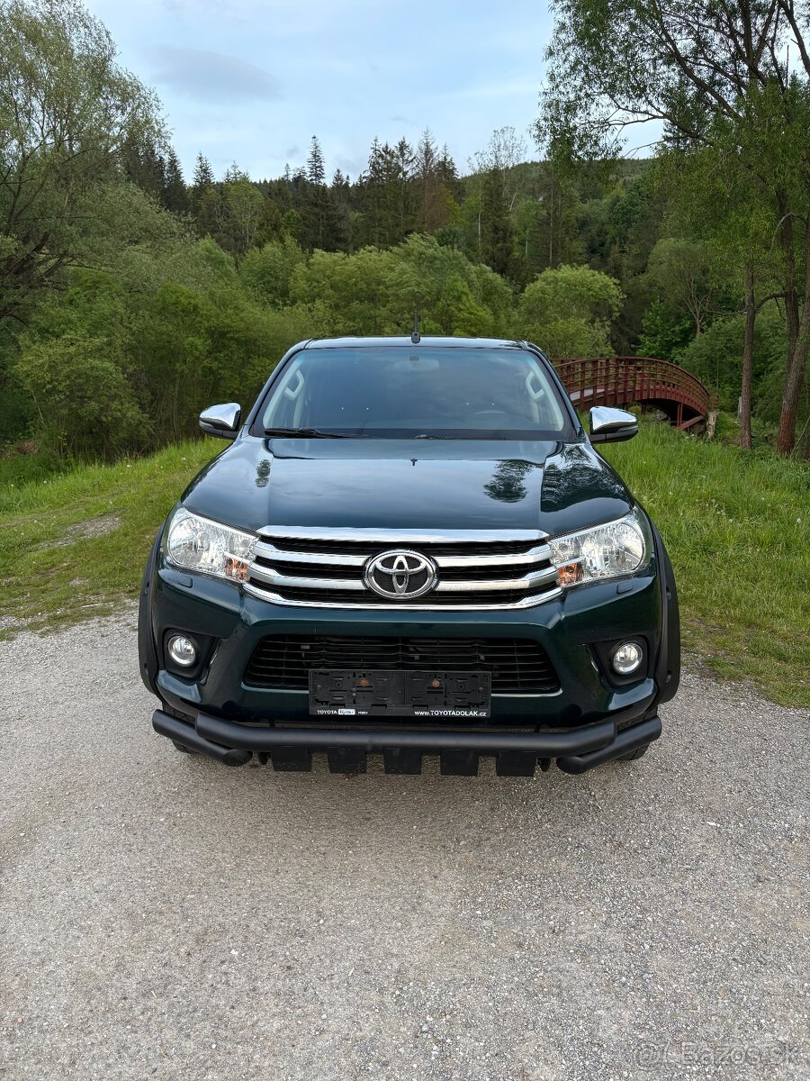 TOYOTA HILUX DC 2.4 D-4D 4X4 MANUAL