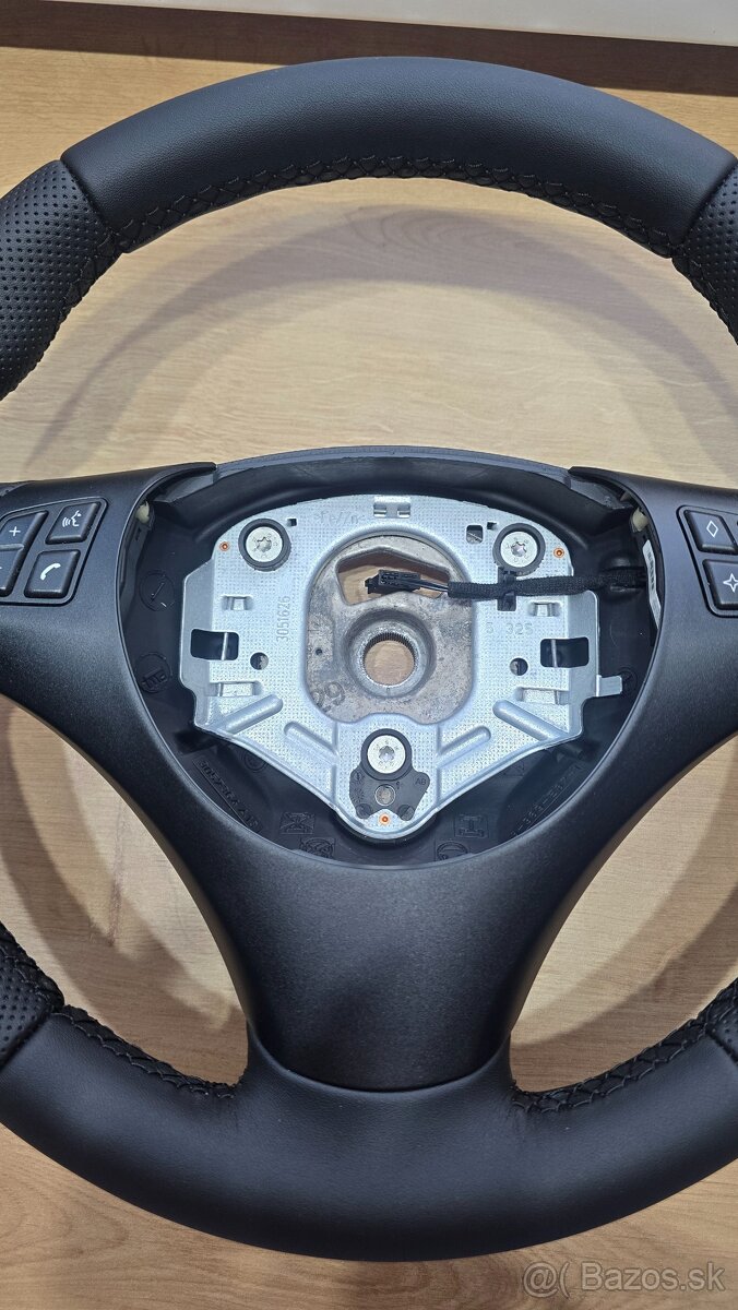 VOLANT BMW 3 E90 E91 E92 E93 E87 E82 E84 sport - 3