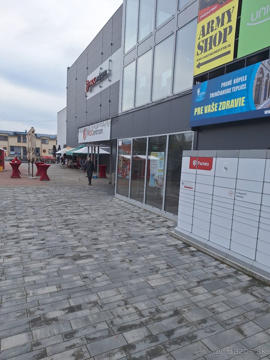 Odstúpim / predám prosperujúcu predajňu army shop v centre m - 3