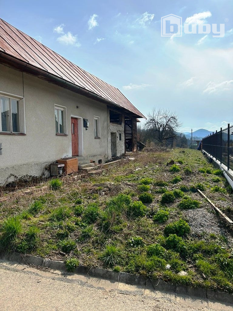 PREDAJ - RODINNÝ DOM DOLNÁ MARIKOVÁ OKRES POVAŽSKÁ BYSTRICA - 3