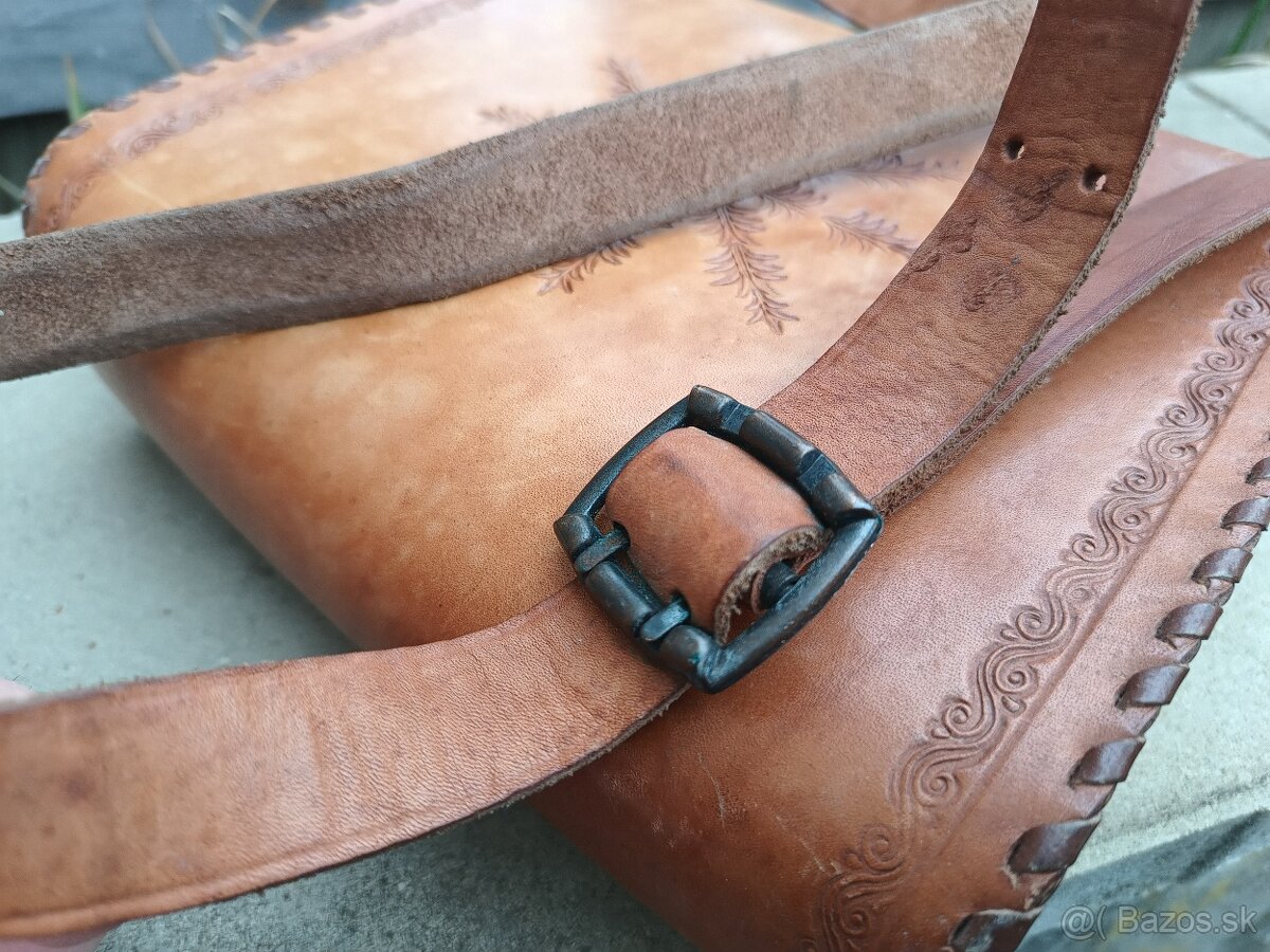 stará ľudová kožená kapsa - 3