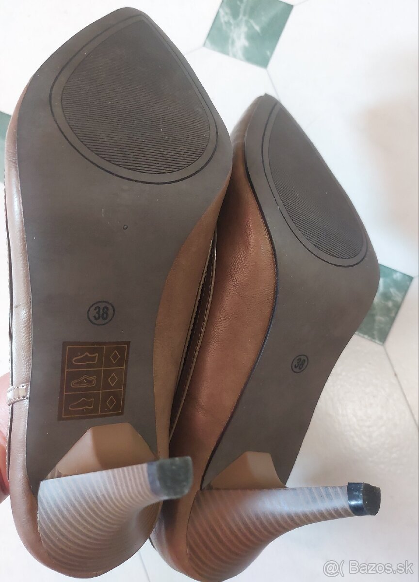 Nove lodicky vel. 38 - 3