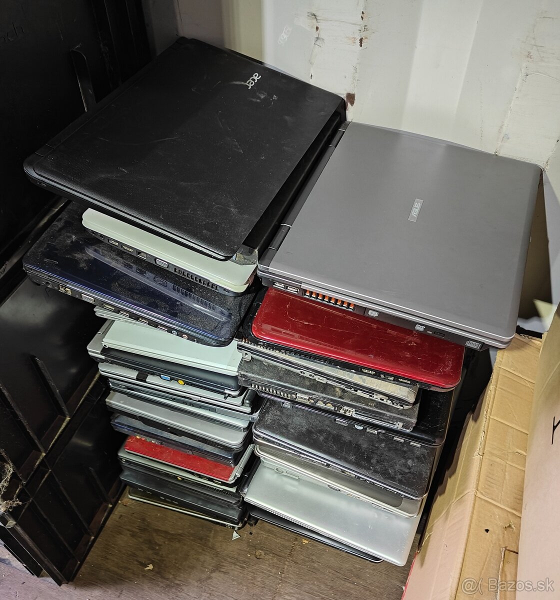 Hromada notebookov - 3