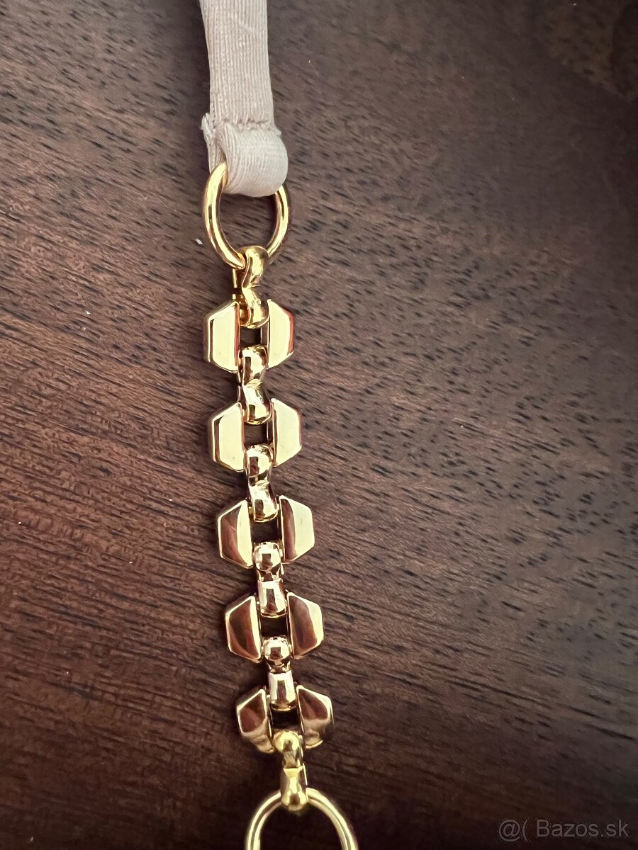 Plavky stali 263 eur - 3