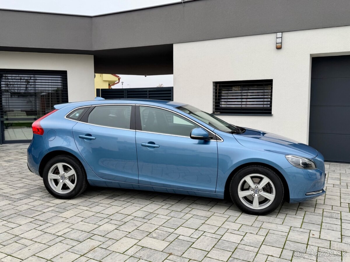 Volvo V40 D2 2.0L 120k Ocean Race - 3