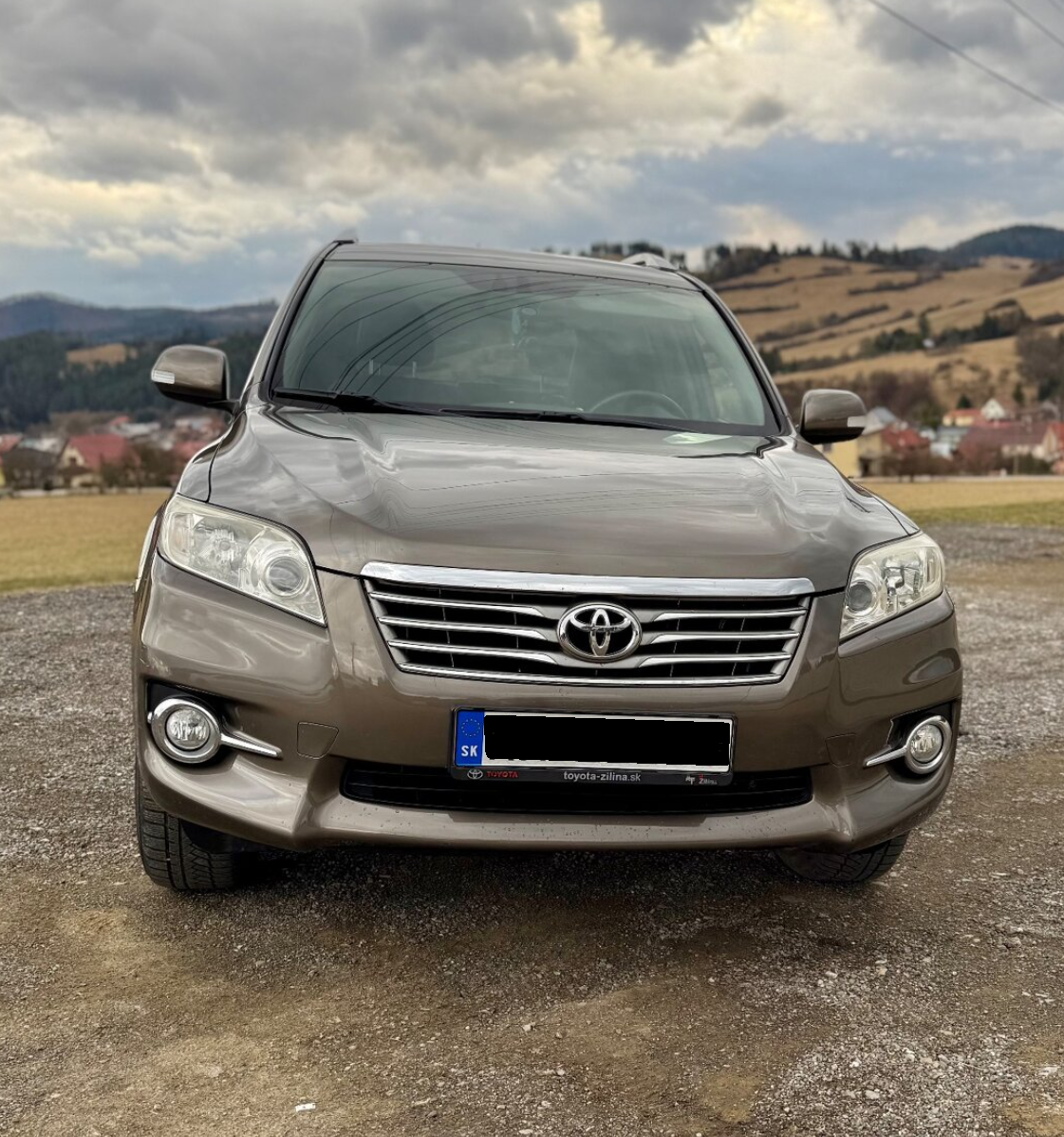 Rav4 Toyota benzín,automat,4x4,Isofix - 3