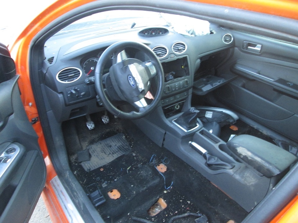 04 Ford FocusHatch, ST225 166kW, manual - 3