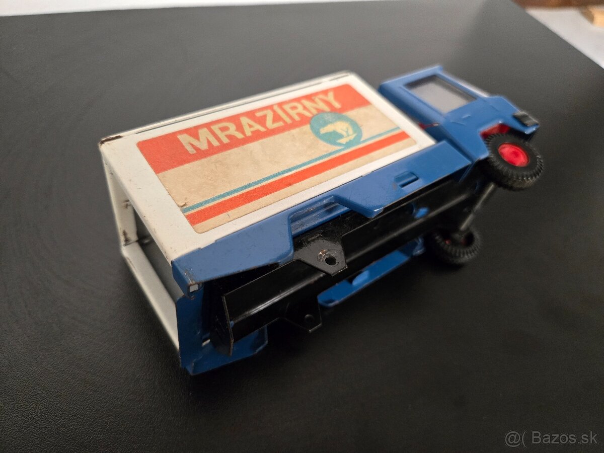 Staré hračky plechové autíčka Czechoslovakia - 3