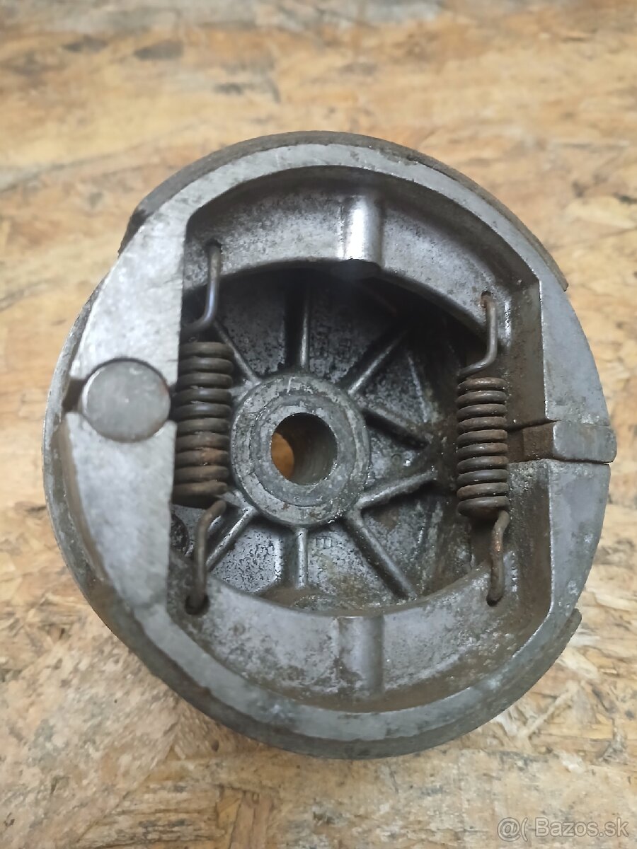 Babetta zadný brzdový štít - 3