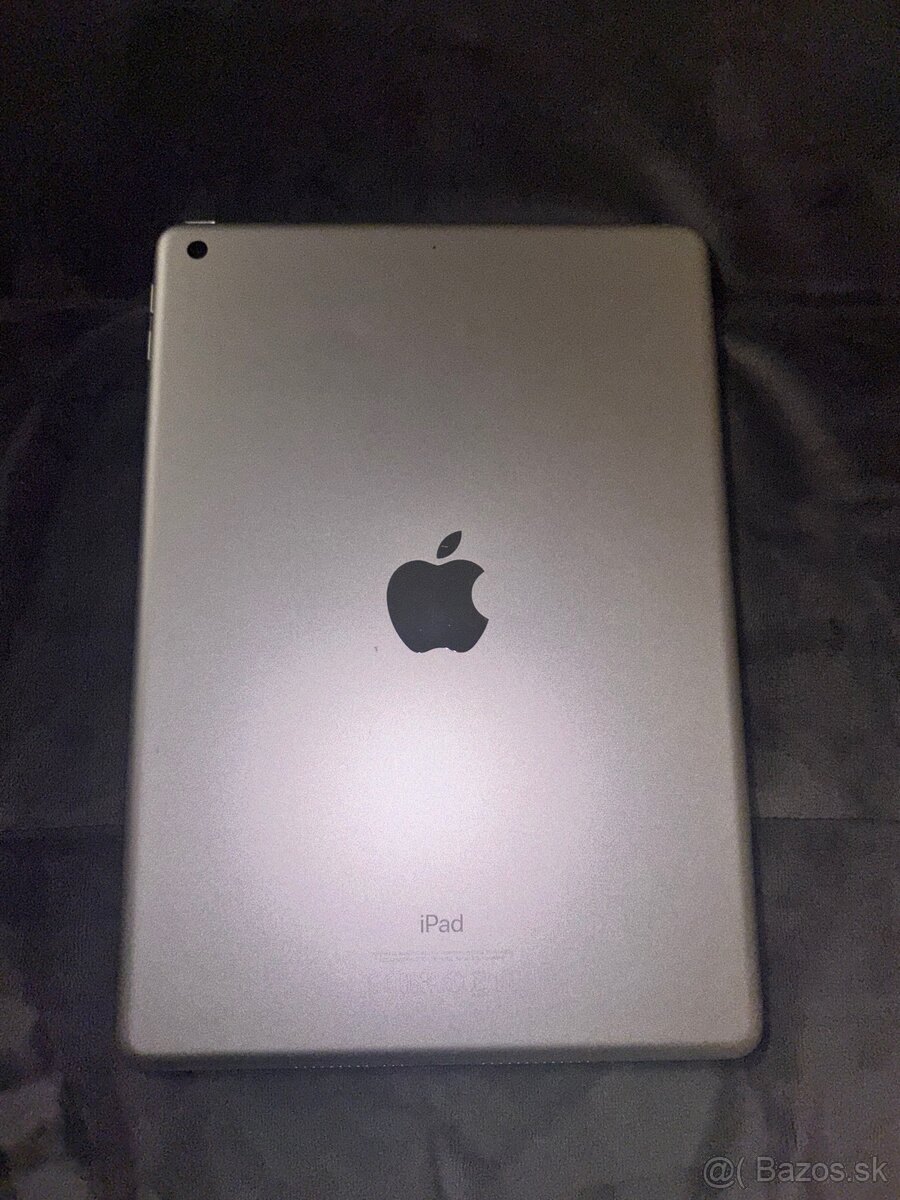 iPad 5. generácie 32 GB - 3
