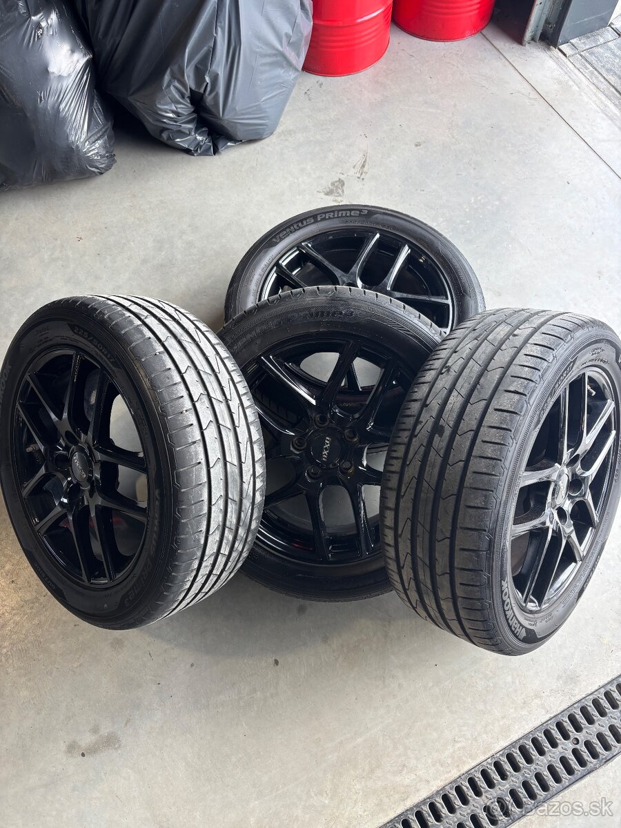 Predám letné 225/50 R17 - 3
