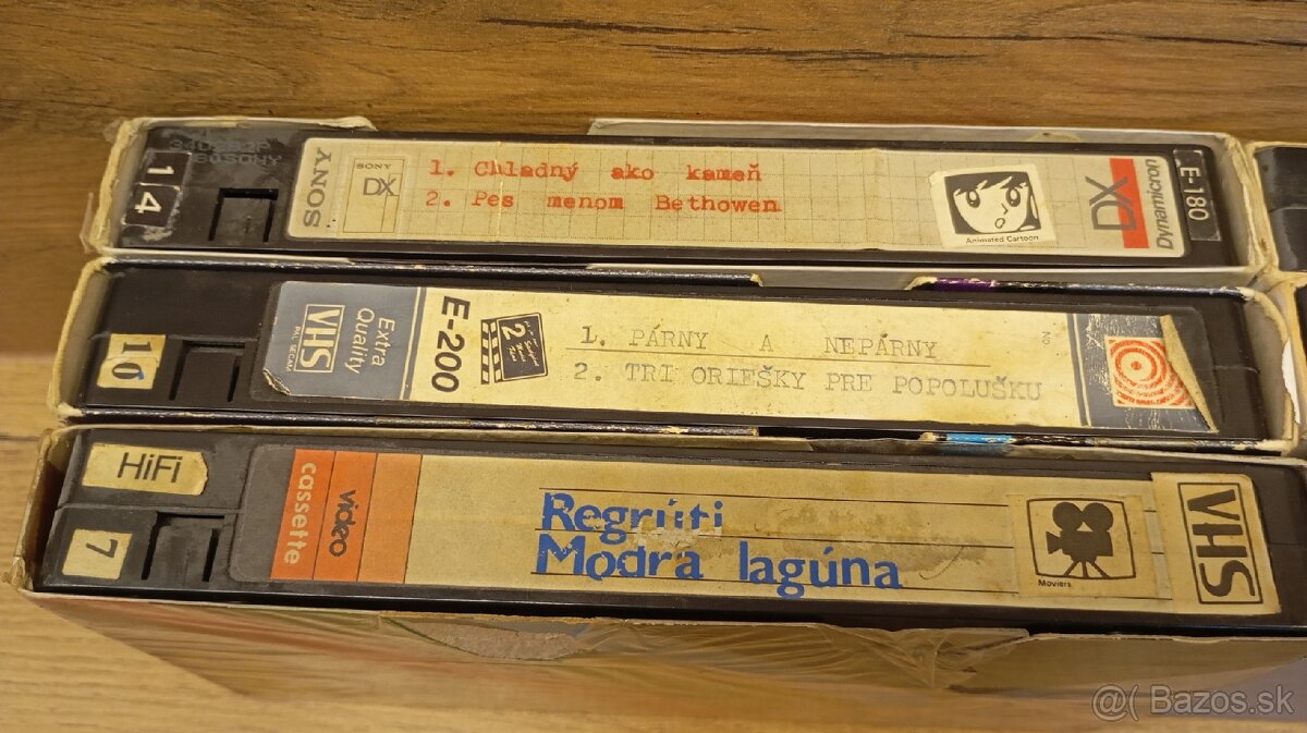 staré VHS kazety - 3
